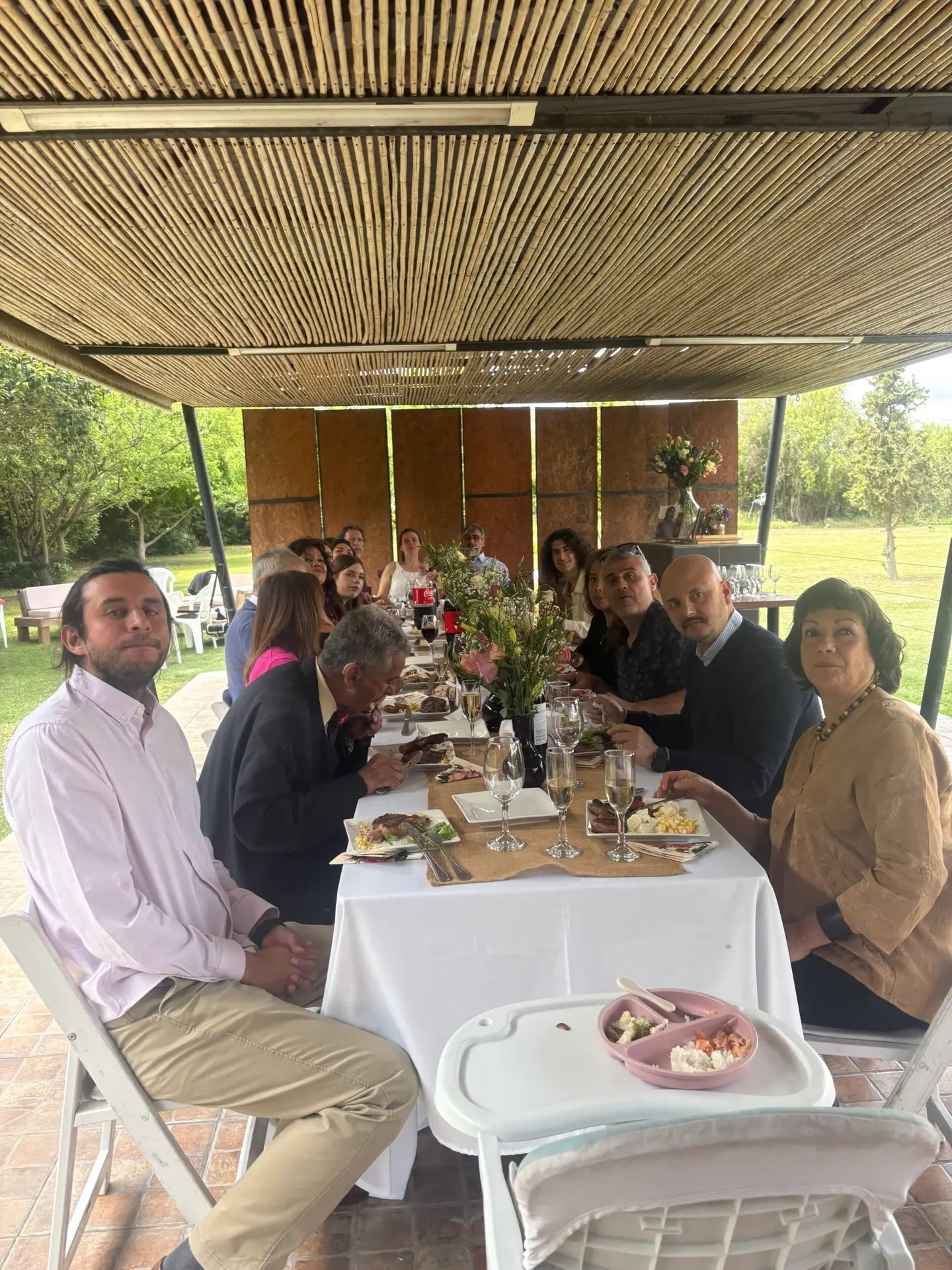 Vajilla y Mobiliario para Asados Bon Appetit - Banquetería Integral para Eventos